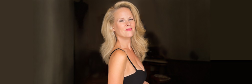 Lit Classical - Adryn Miller performing