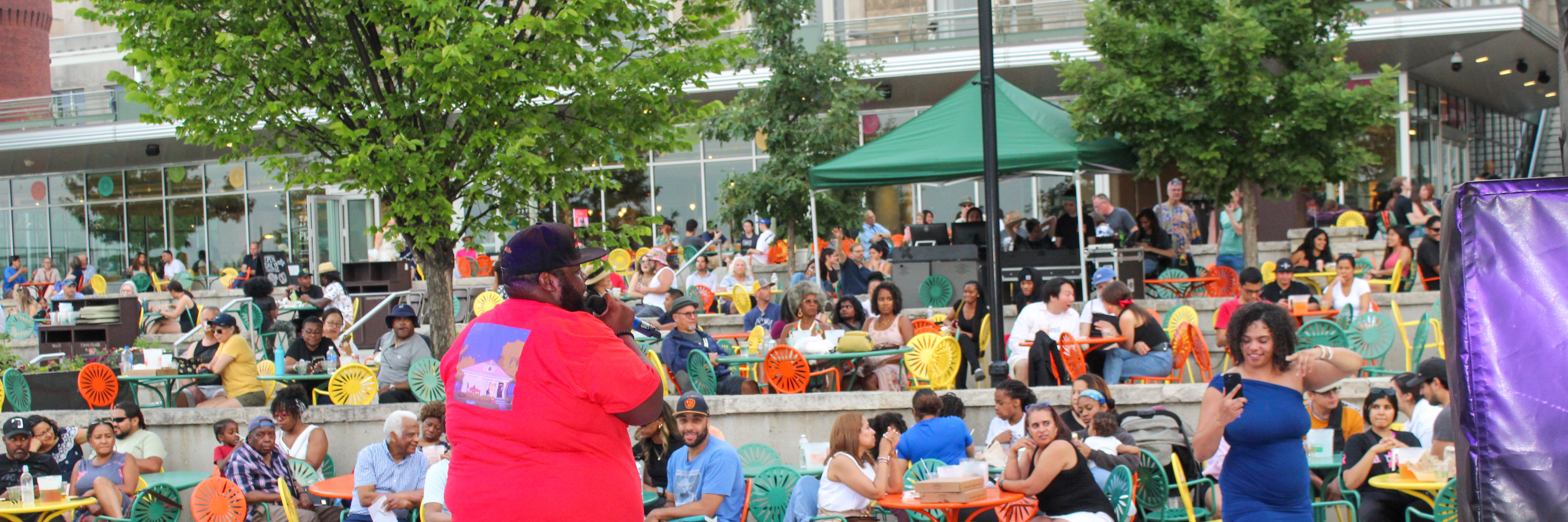 Marcus Porter performing